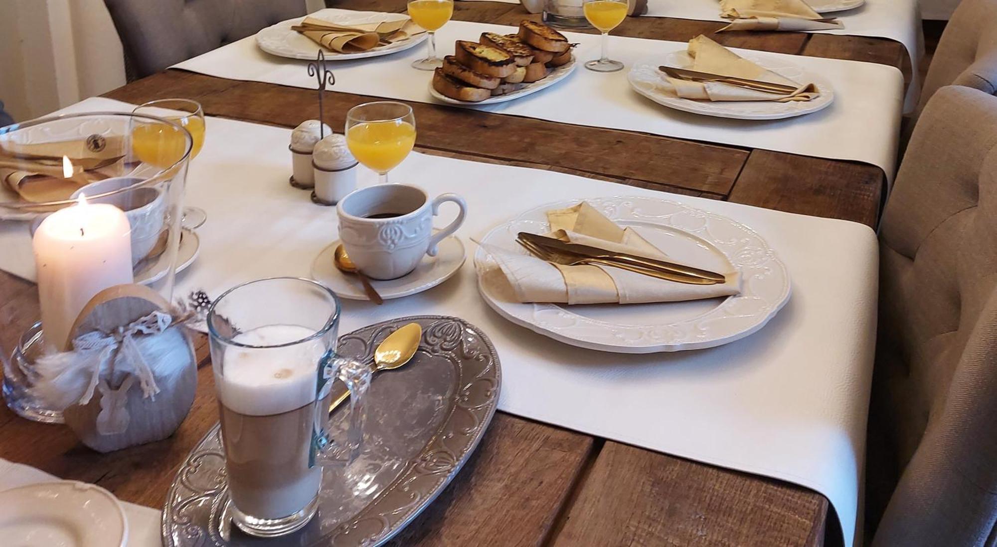 Les Trois L Bed and Breakfast Gindou Exteriör bild