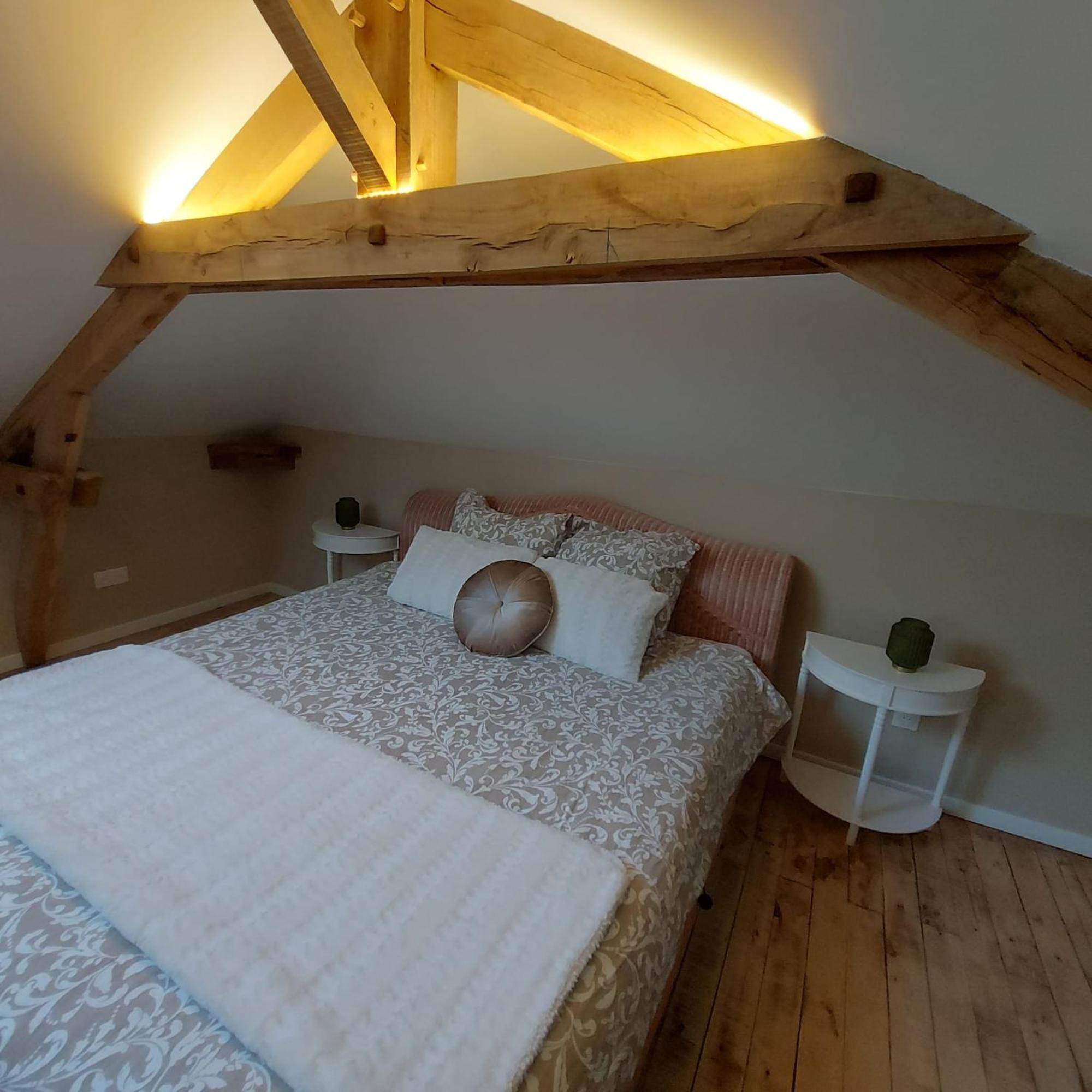 Les Trois L Bed and Breakfast Gindou Exteriör bild