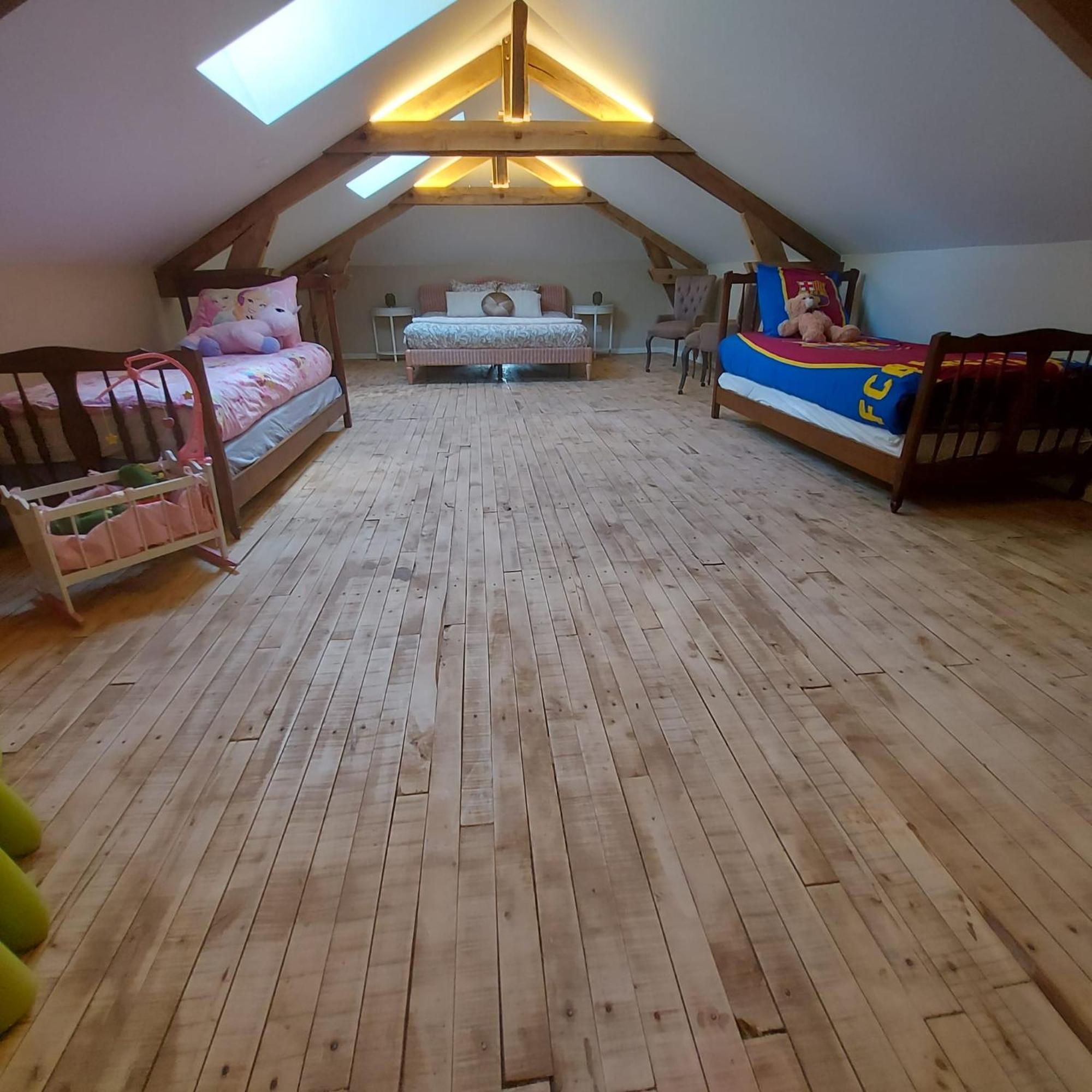 Les Trois L Bed and Breakfast Gindou Exteriör bild